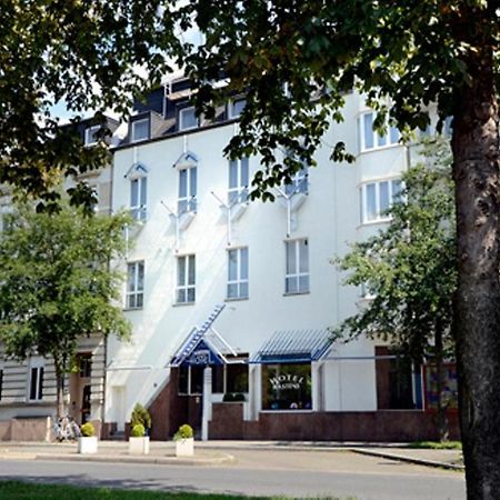 Kastens Hotel Дюселдорф Екстериор снимка