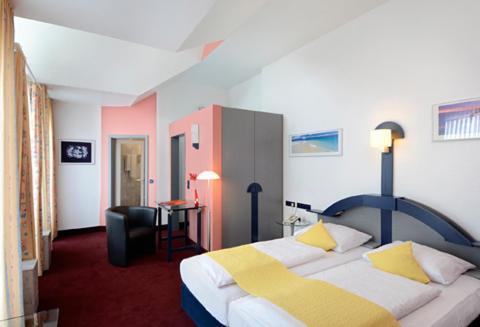 Kastens Hotel Дюселдорф Екстериор снимка