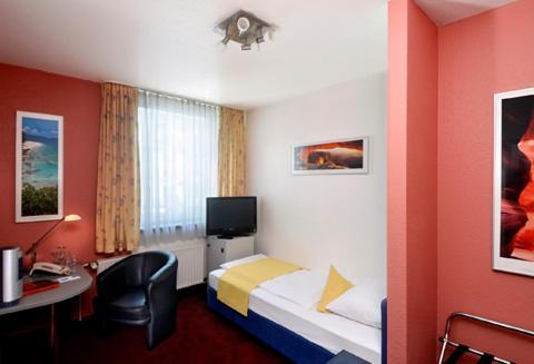 Kastens Hotel Дюселдорф Екстериор снимка