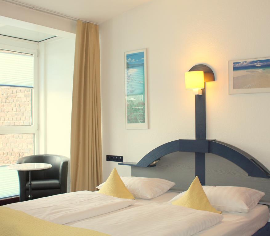 Kastens Hotel Дюселдорф Екстериор снимка